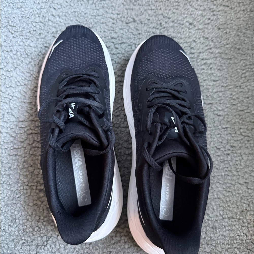 Brand New Hoka Black and White Athletic Shoes - Arahi 7